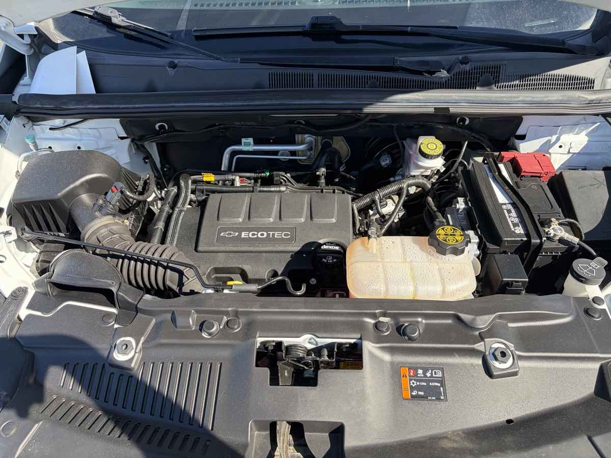 2020 Chevrolet Trax LS - Photo 19