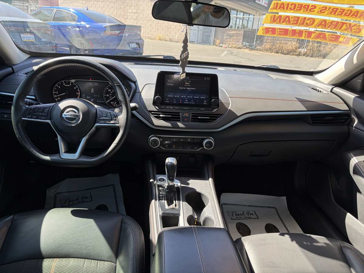 2022 Nissan Altima SR - Photo 12