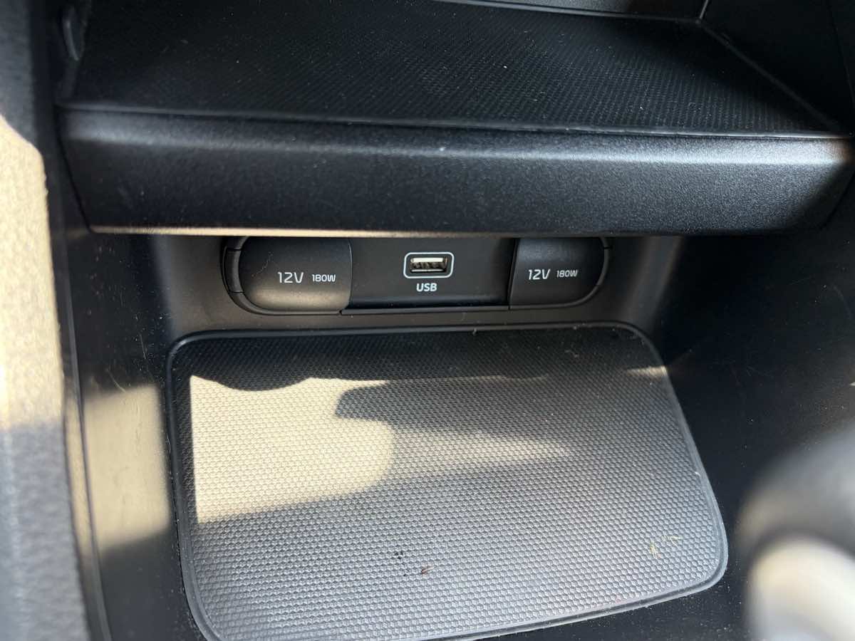 2023 Kia Forte LXS - Photo 20