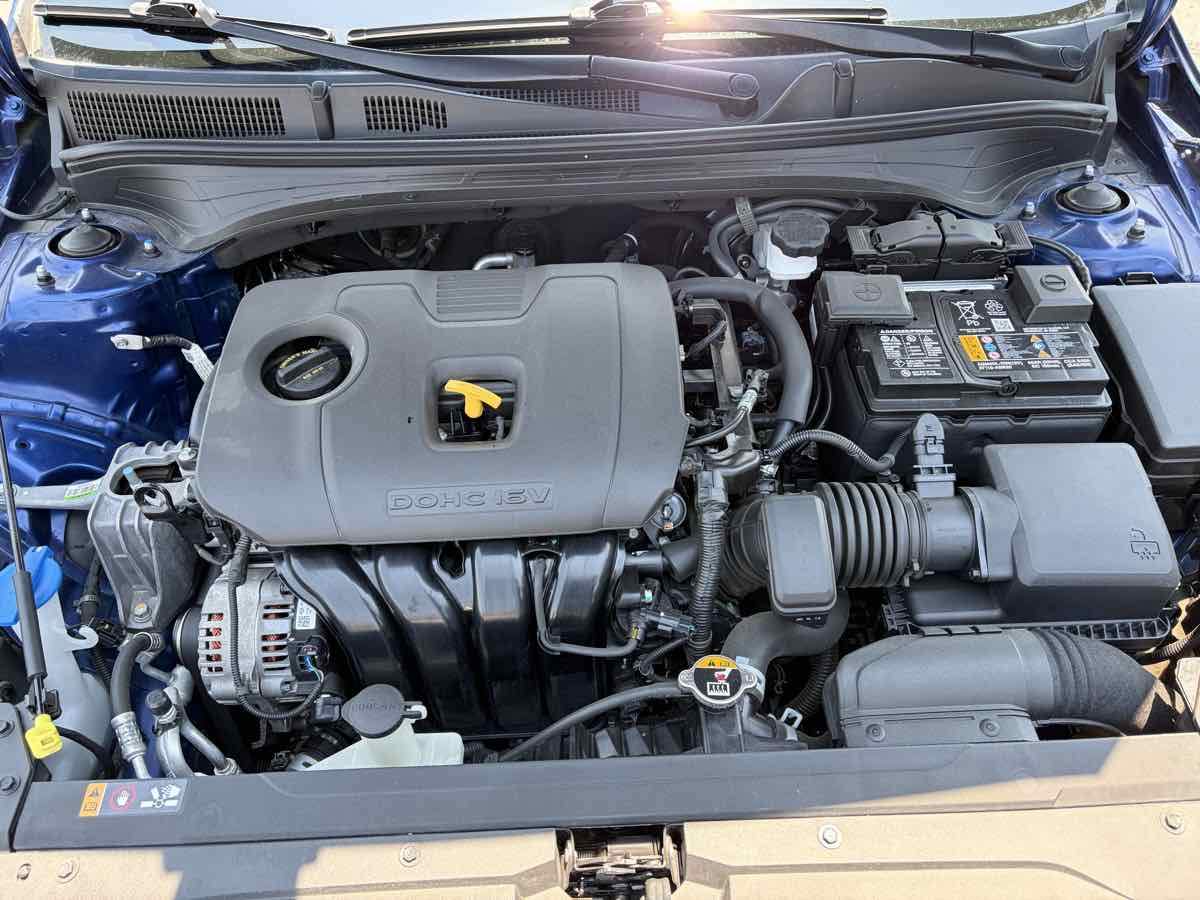 2023 Kia Forte LXS - Photo 21