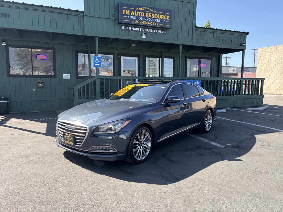 Photo 3 of this Genesis G80