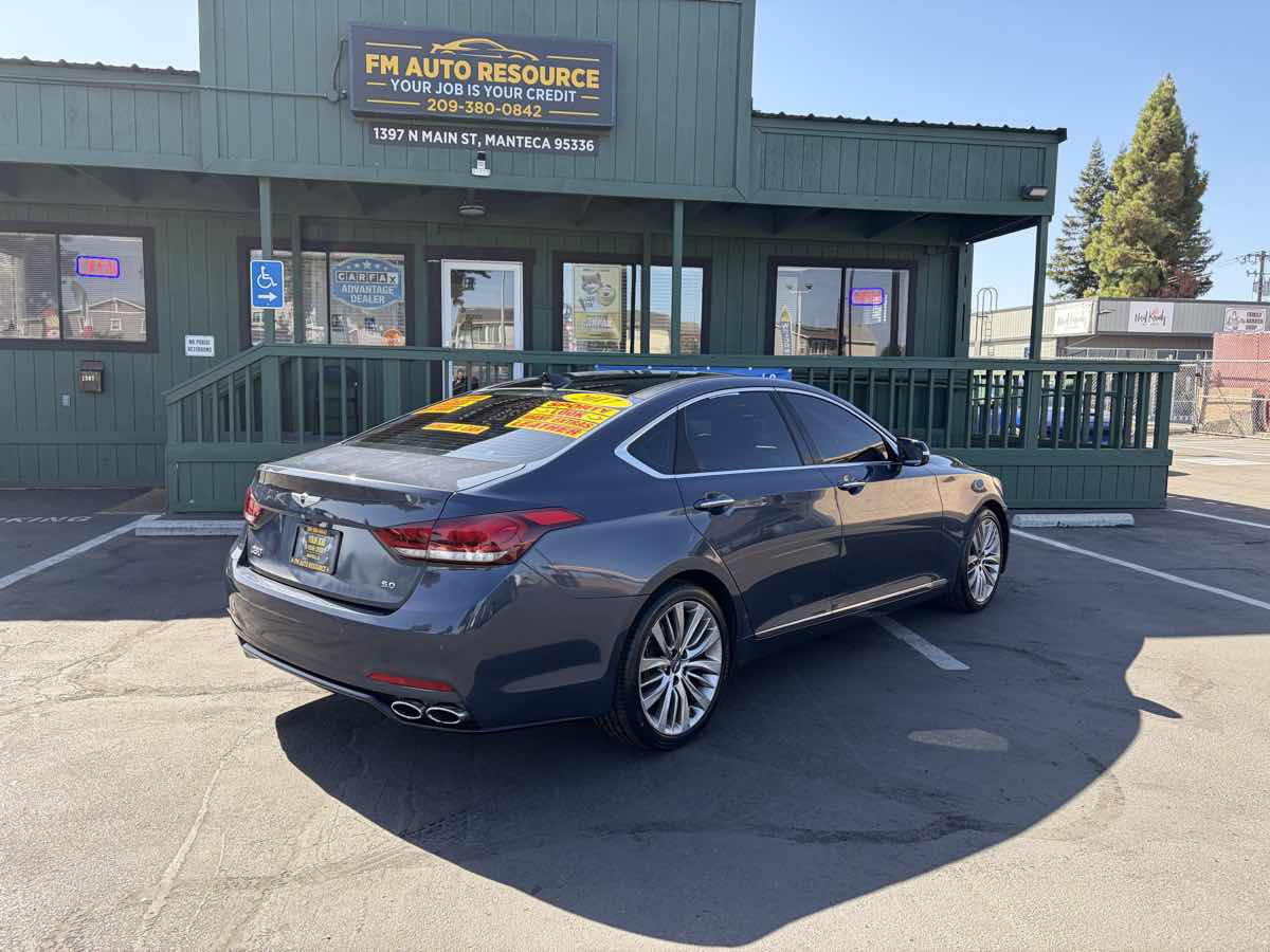 Photo 5 of this Genesis G80