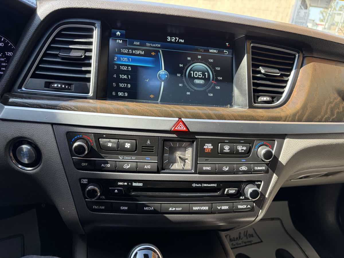 Photo 16 of this Genesis G80