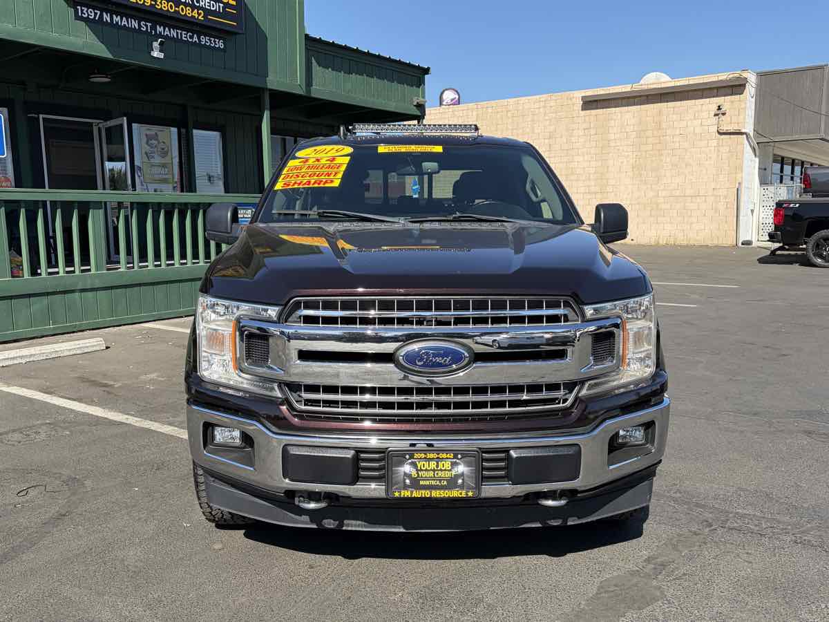 Photo 2 of this Ford F-150