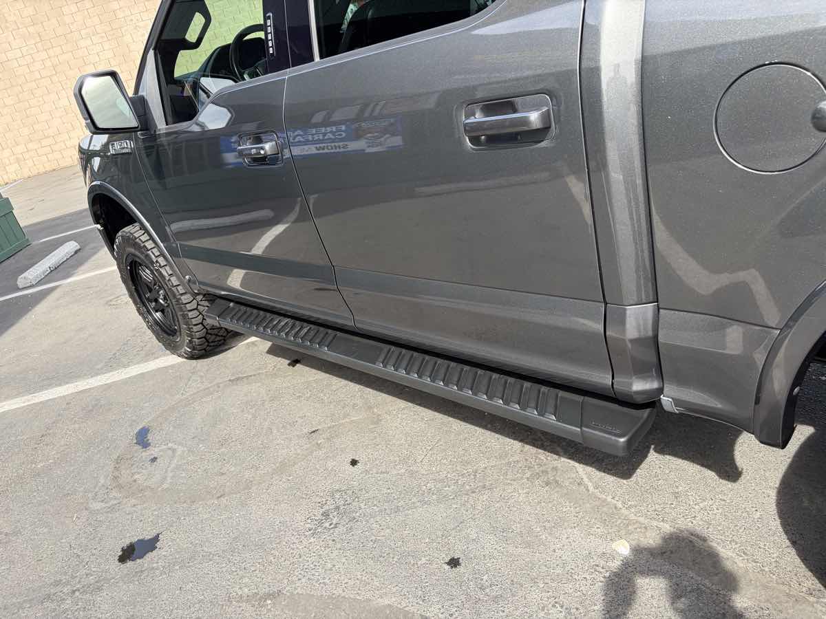 2018 Ford F-150 Lariat - Photo 9