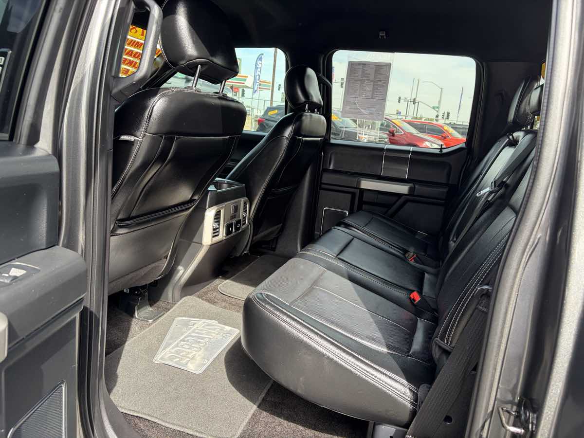2018 Ford F-150 Lariat - Photo 10