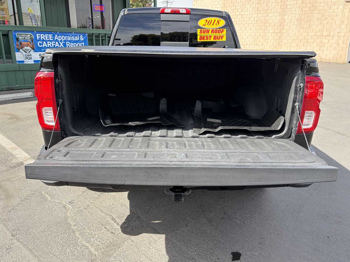 Photo 9 of this Chevrolet Silverado 1500