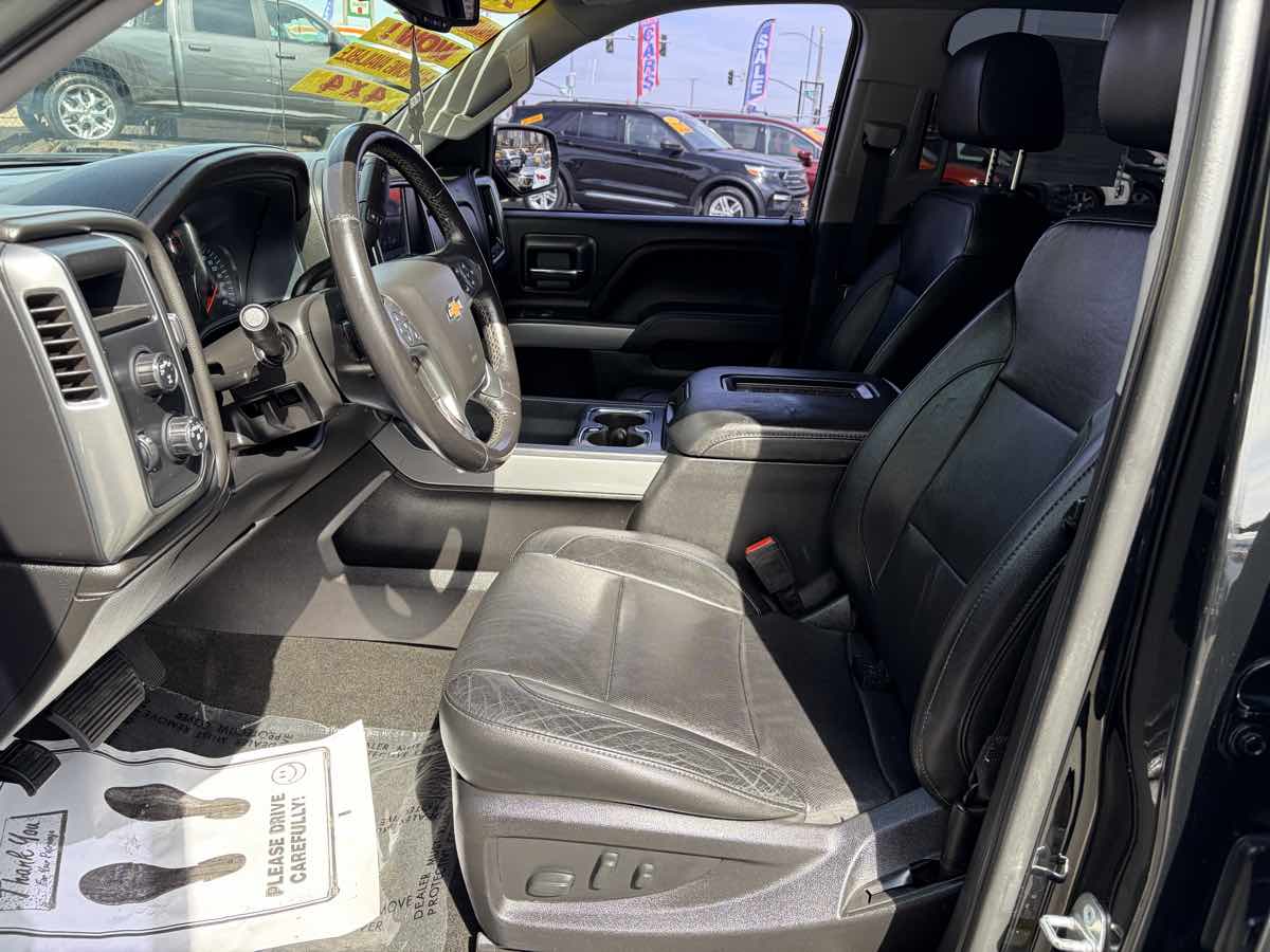 Photo 13 of this Chevrolet Silverado 1500