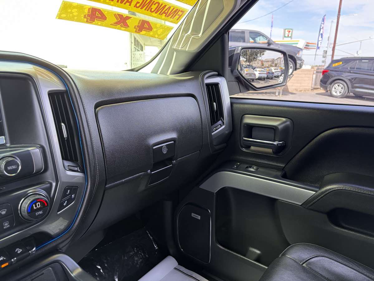 Photo 20 of this Chevrolet Silverado 1500