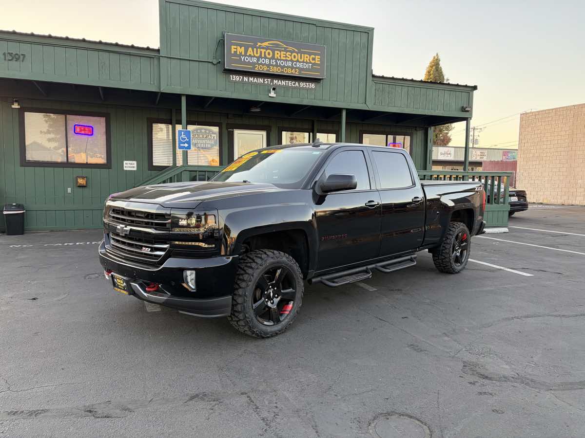 Photo 3 of this Chevrolet Silverado 1500
