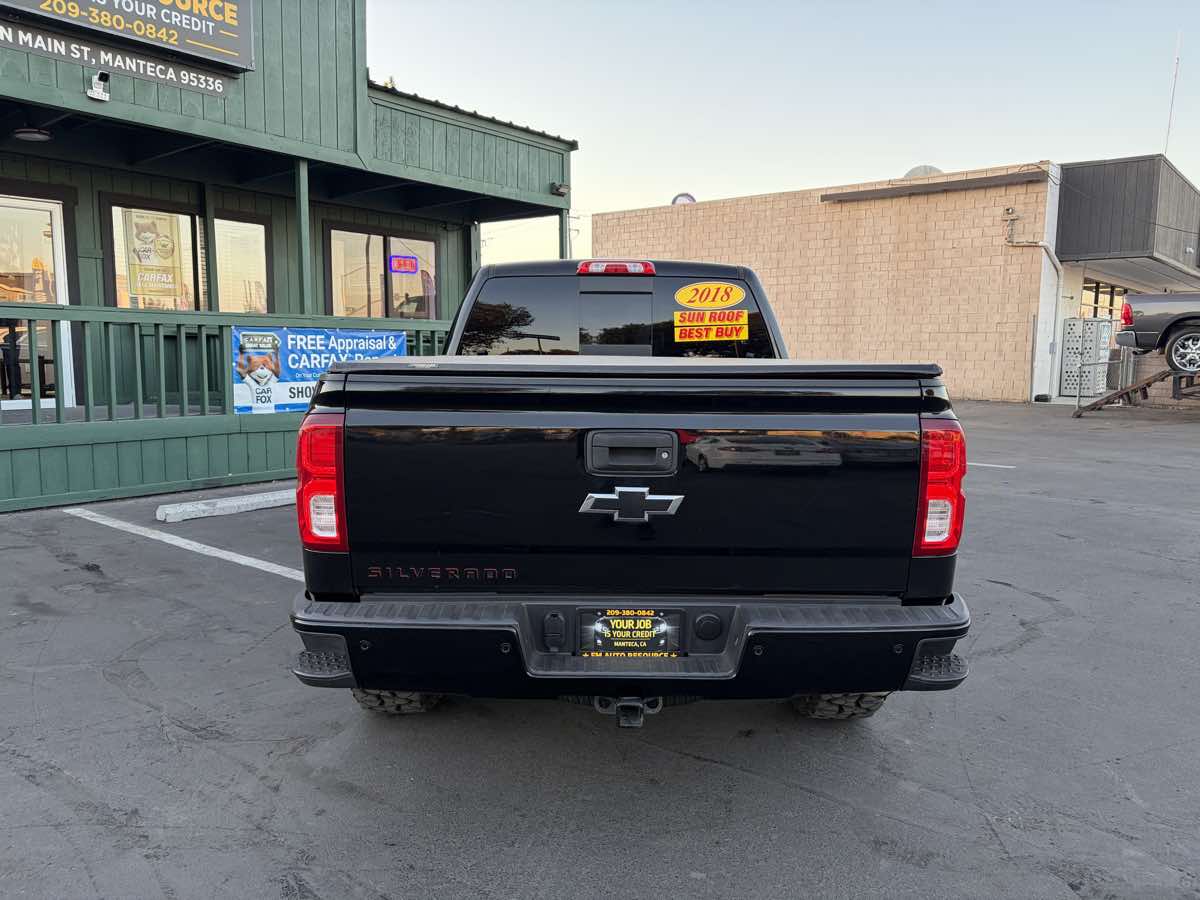 Photo 4 of this Chevrolet Silverado 1500