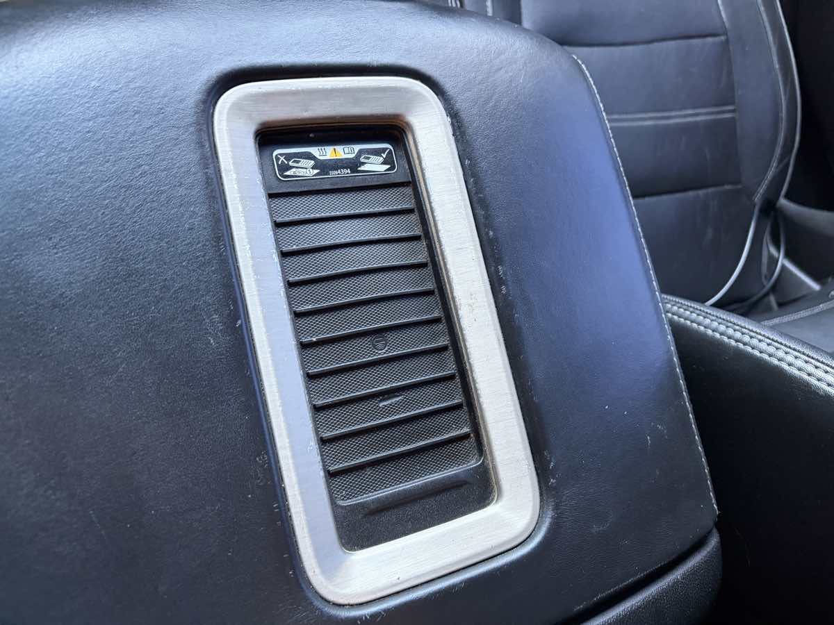 Photo 22 of this GMC Yukon XL