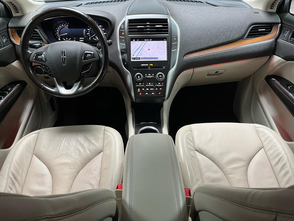 Photo 9 of this Lincoln MKC