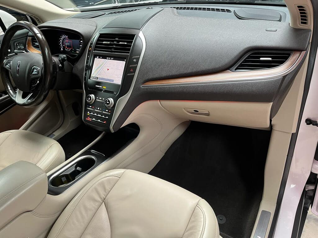 Photo 11 of this Lincoln MKC