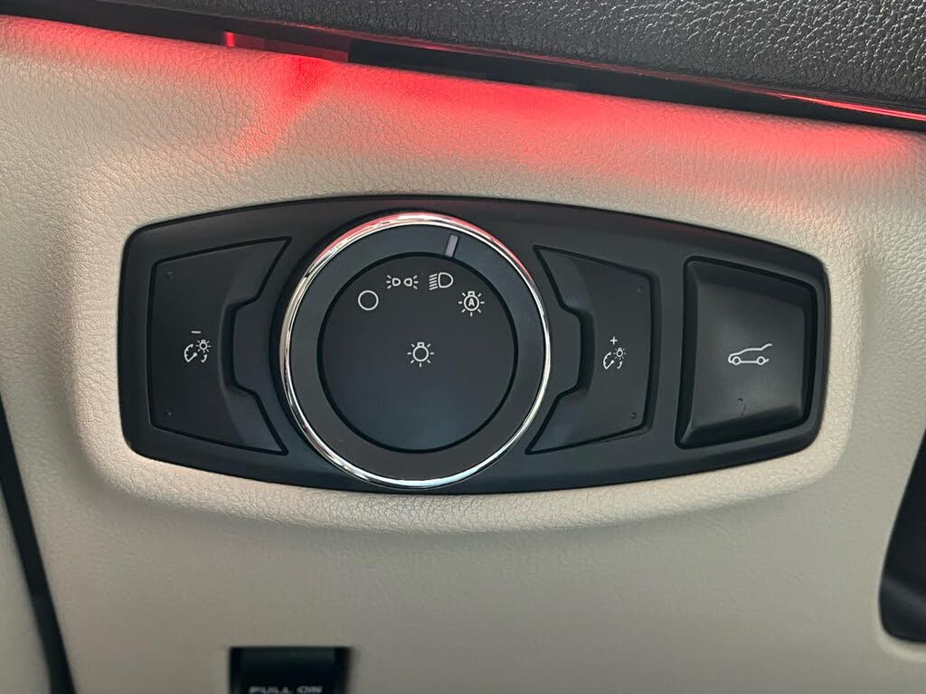 Photo 18 of this Lincoln MKC