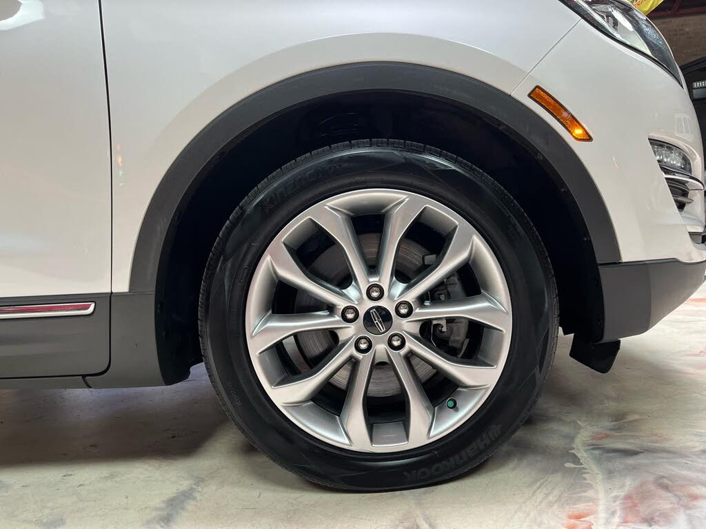 Photo 35 of this Lincoln MKC