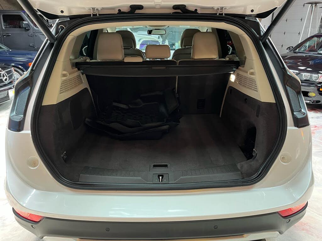 Photo 36 of this Lincoln MKC