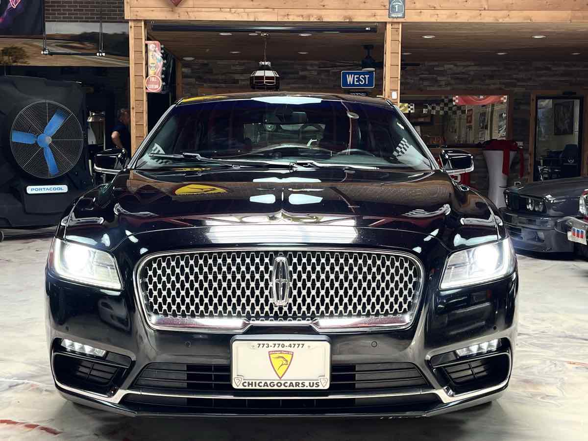 Photo 7 of this Lincoln Continental