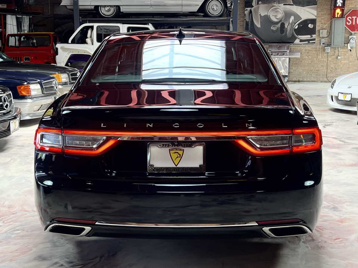 Photo 8 of this Lincoln Continental