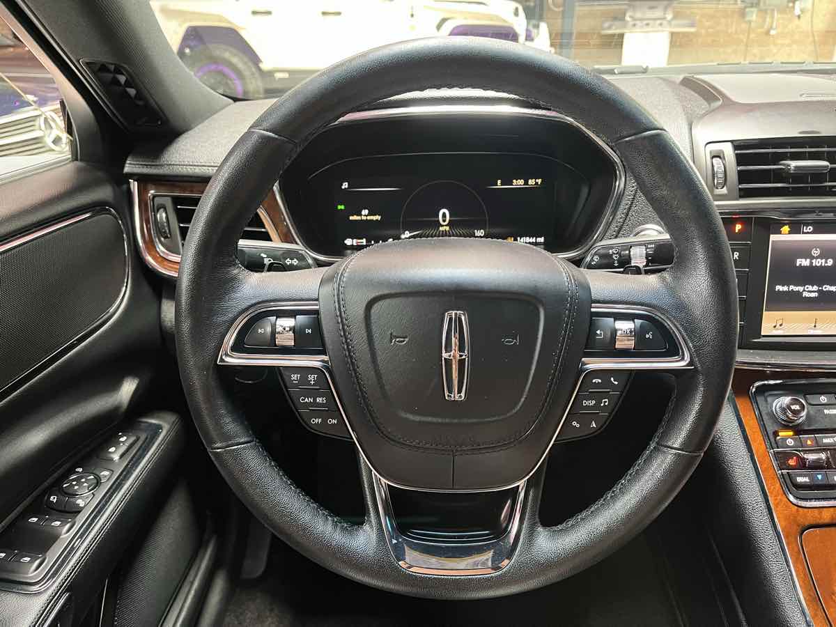 Photo 10 of this Lincoln Continental