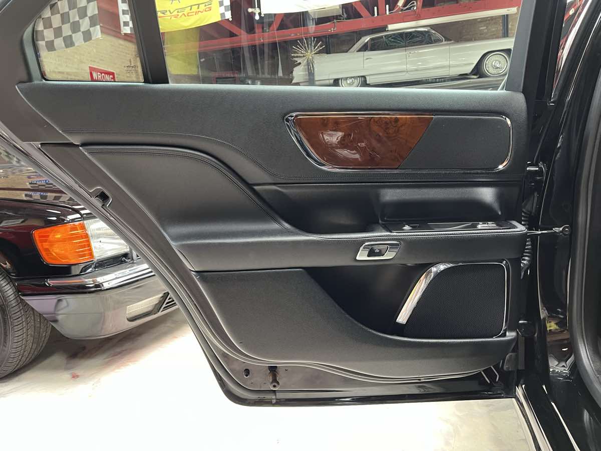 Photo 26 of this Lincoln Continental