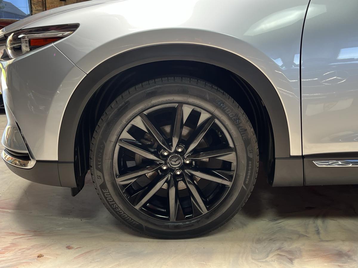 Photo 34 of this Mazda CX-9