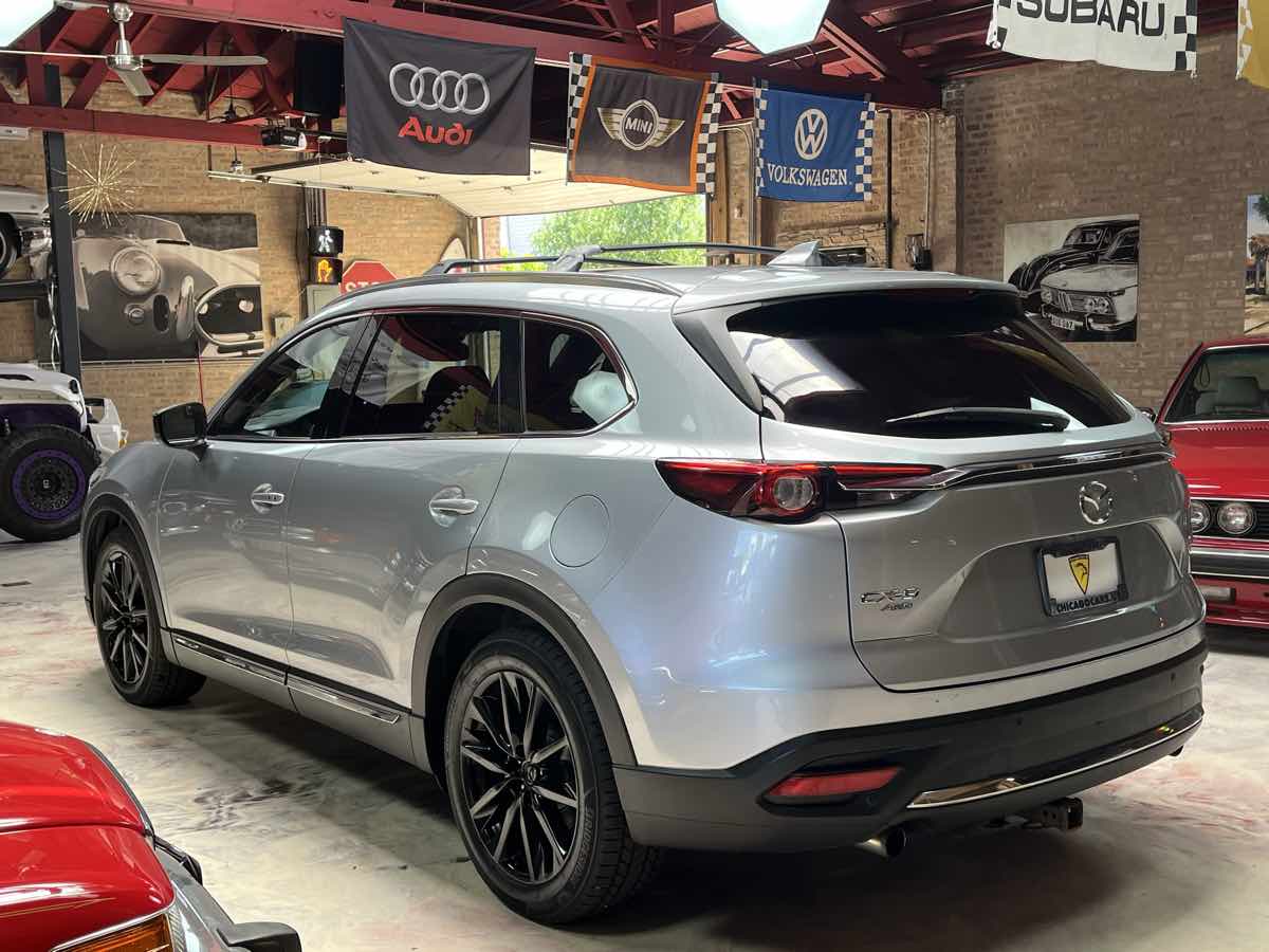 Photo 5 of this Mazda CX-9