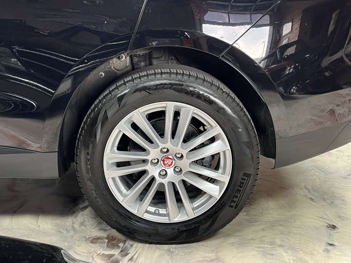 Photo 29 of this Jaguar F-PACE