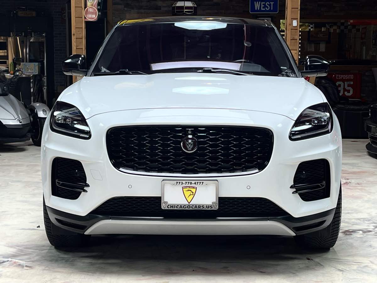 Photo 3 of this Jaguar E-PACE