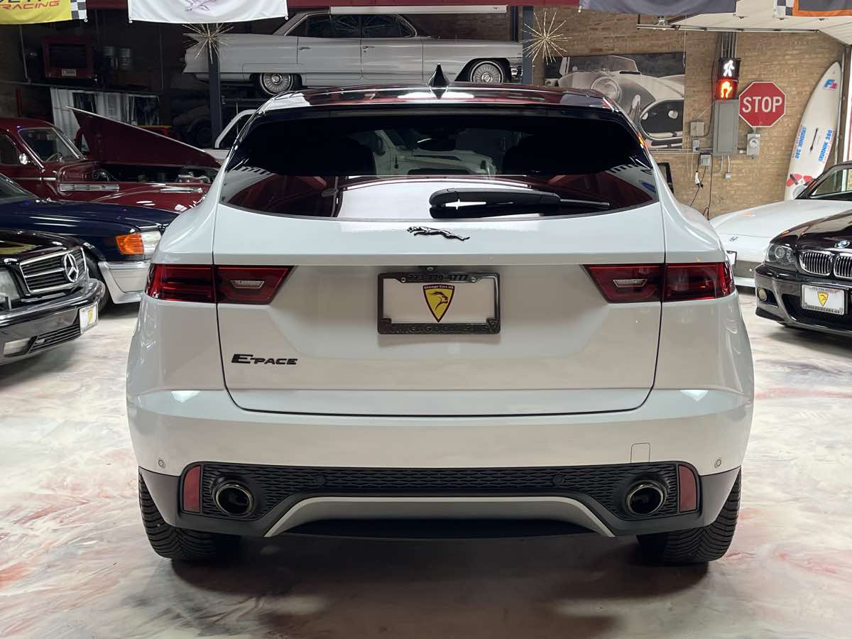 Photo 7 of this Jaguar E-PACE