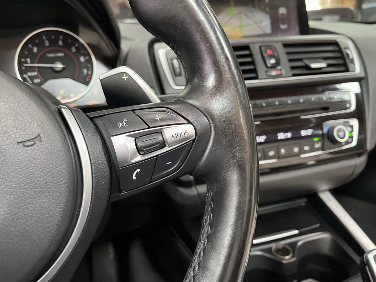 Photo 10 of this BMW 2 Series