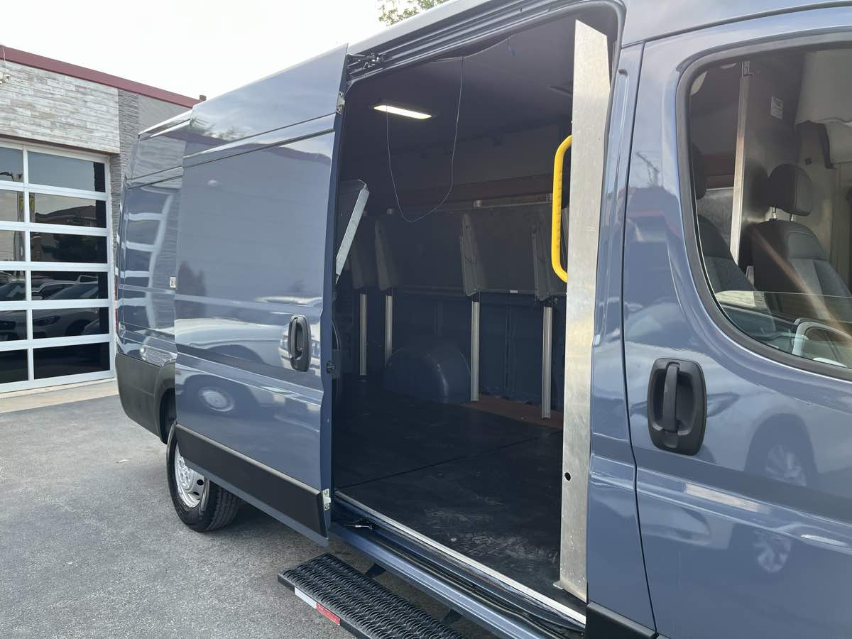 Photo 22 of this Ram ProMaster Cargo Van