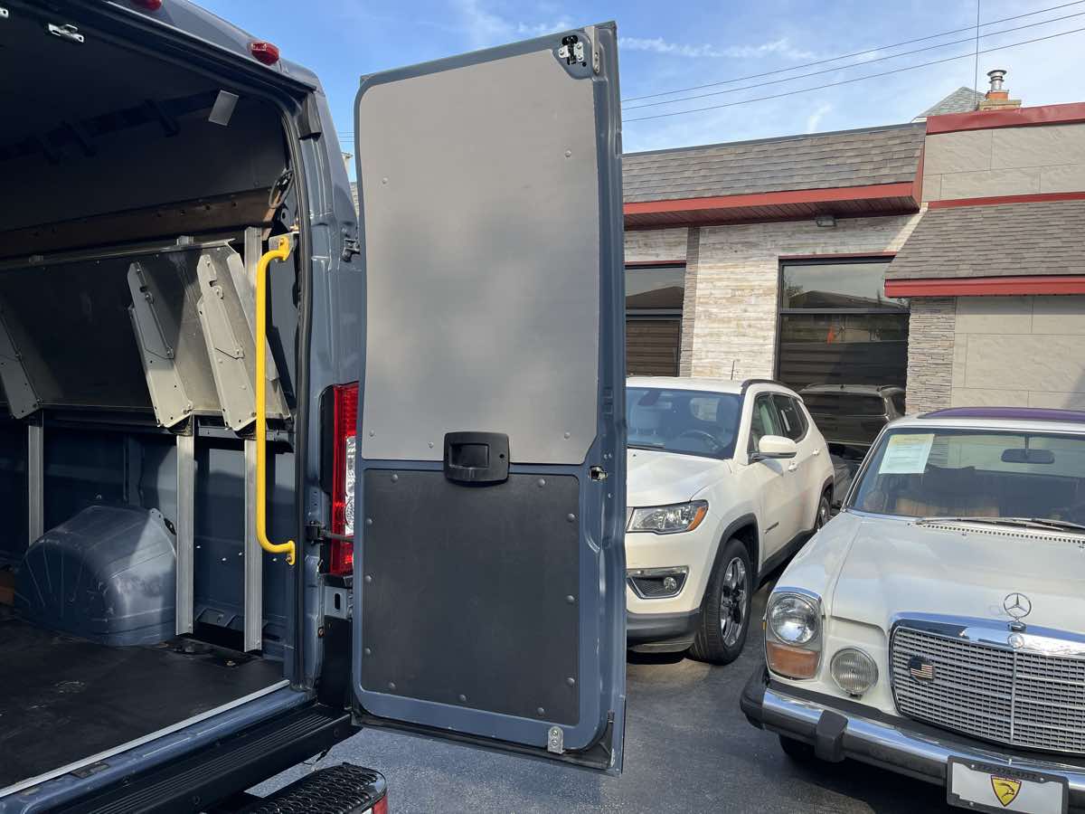 Photo 24 of this Ram ProMaster Cargo Van