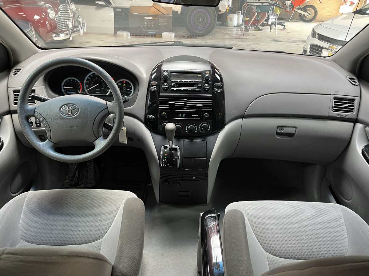 Photo 9 of this Toyota Sienna
