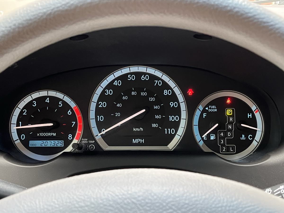 Photo 13 of this Toyota Sienna