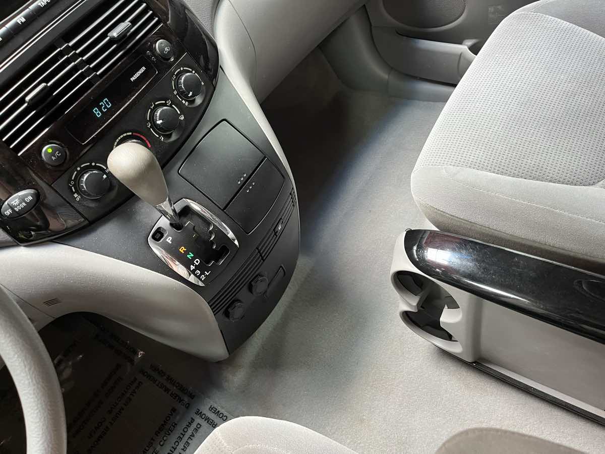 Photo 18 of this Toyota Sienna