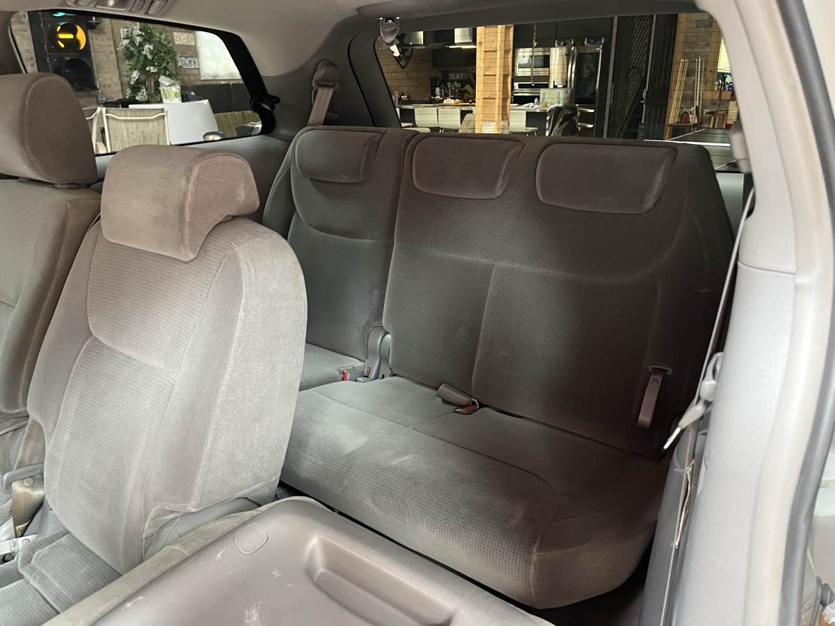 Photo 23 of this Toyota Sienna