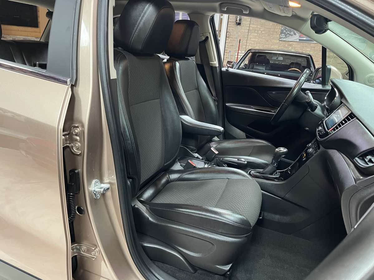 Photo 27 of this Buick Encore