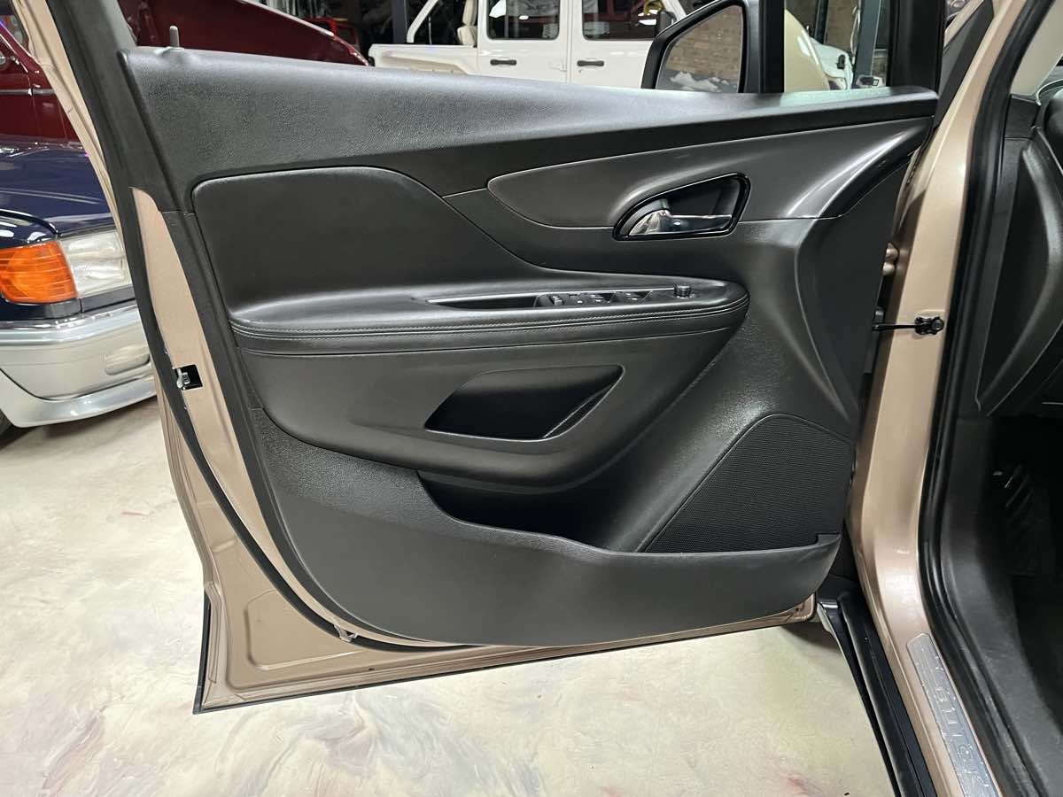 Photo 28 of this Buick Encore