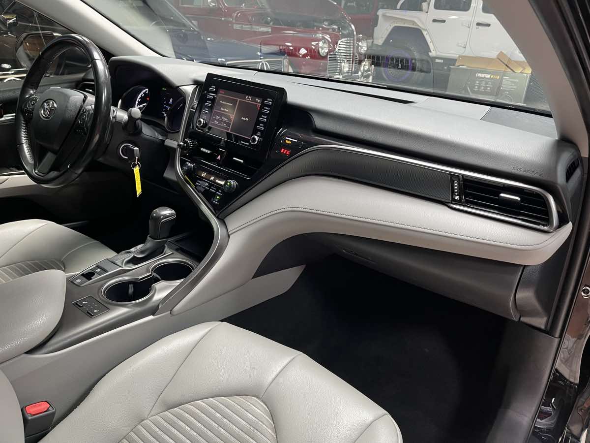 Photo 10 of this Toyota Camry
