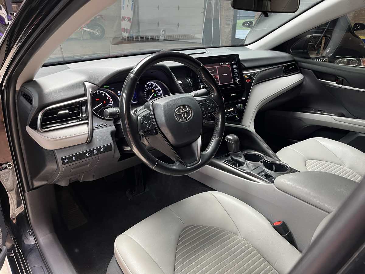 Photo 11 of this Toyota Camry