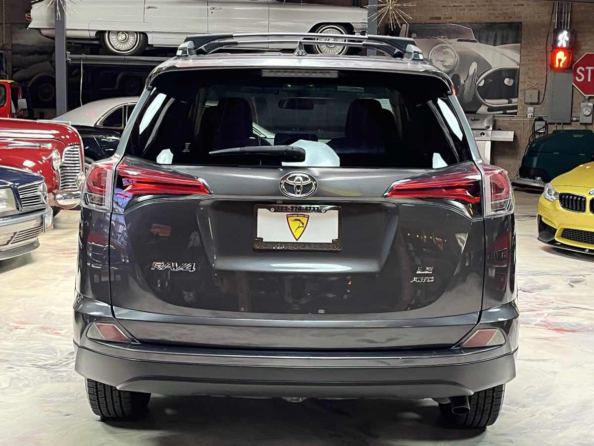 Photo 6 of this Toyota RAV4