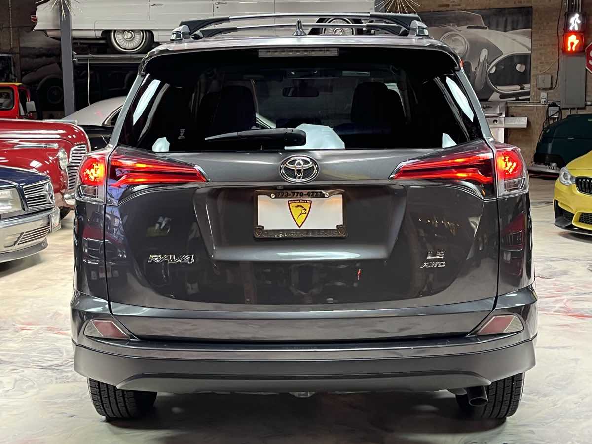 Photo 8 of this Toyota RAV4