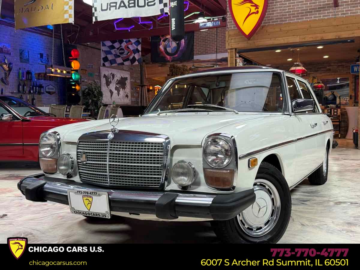 1975 Mercedes 240D 