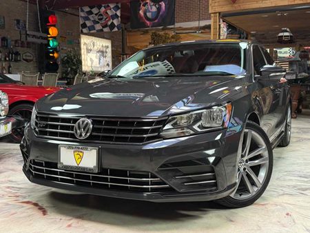 2017 Volkswagen Passat R-Line w/Comfort Pkg