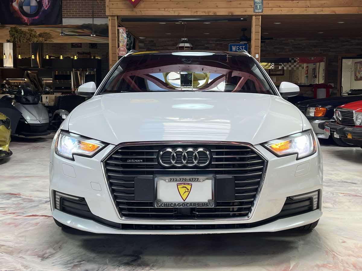 Photo 7 of this Audi A3 Sportback e-tron
