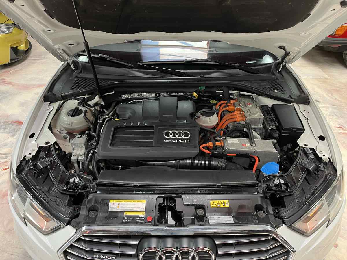 Photo 36 of this Audi A3 Sportback e-tron
