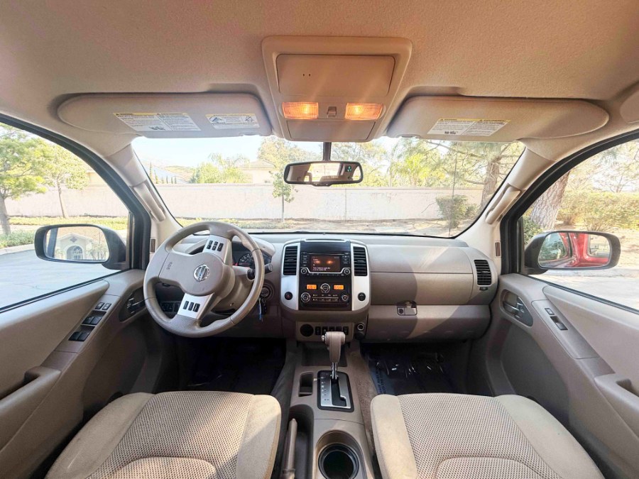 2015 Nissan Frontier SV - Photo 16