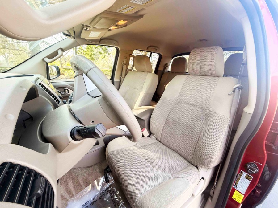 2015 Nissan Frontier SV - Photo 17