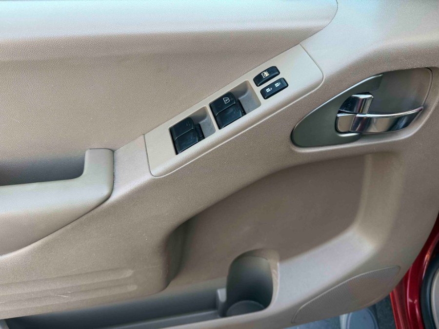 2015 Nissan Frontier SV - Photo 18
